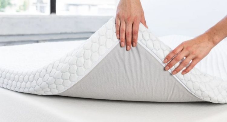 molecule air tec mattress topper